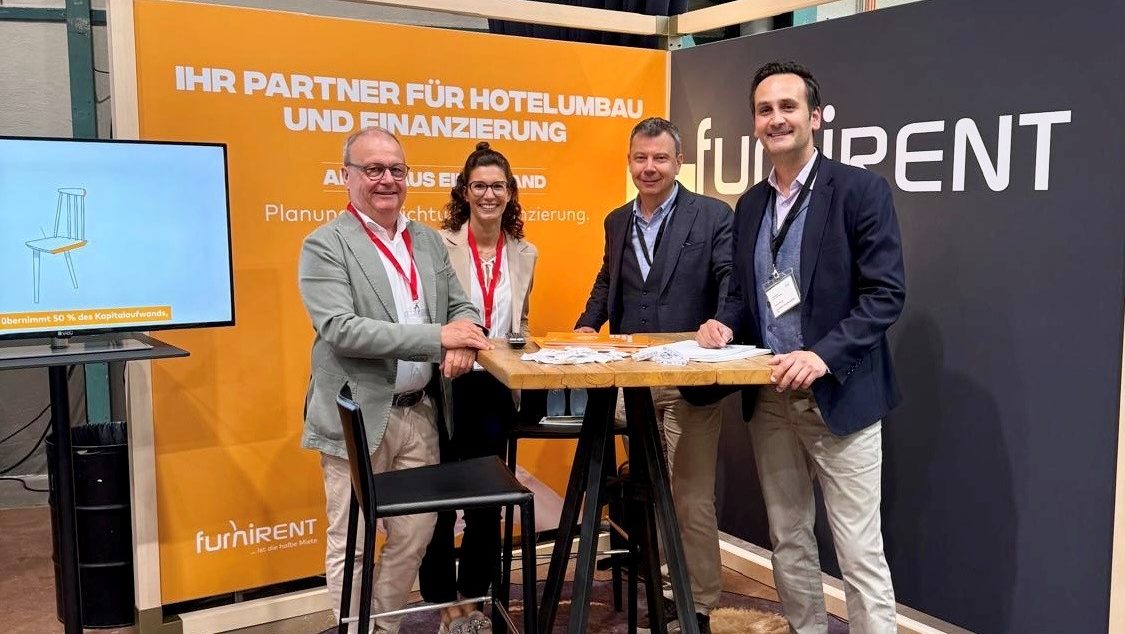 Foto_FurniRent_Messe24