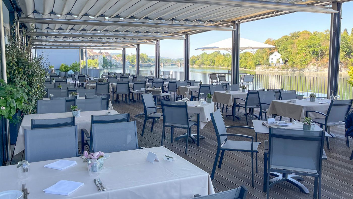 denova-Gartenmöbel-Terrasse